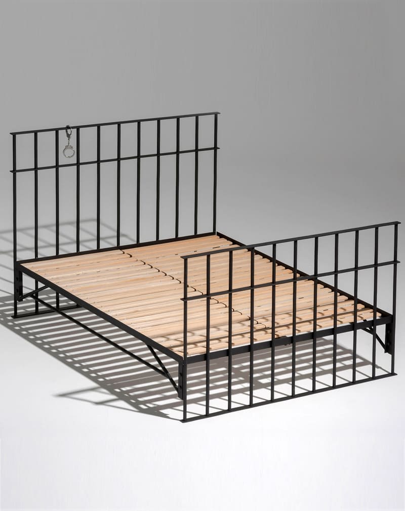 Bed_reshetka_black3