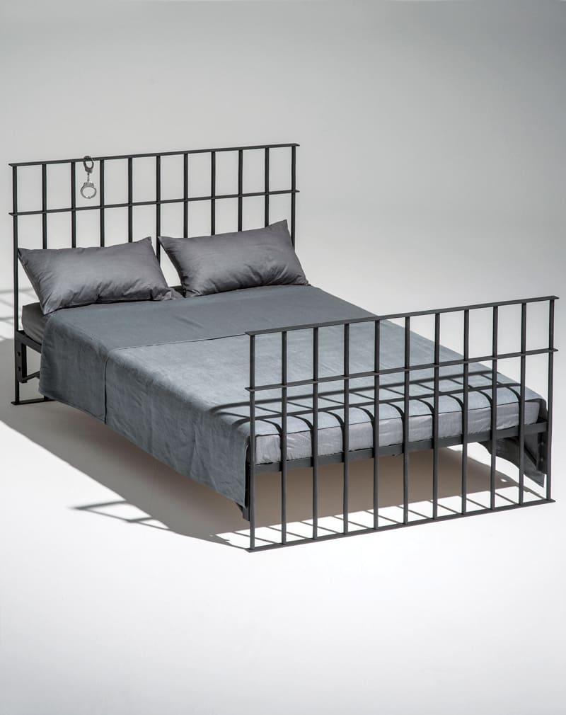 Bed_reshetka_black4