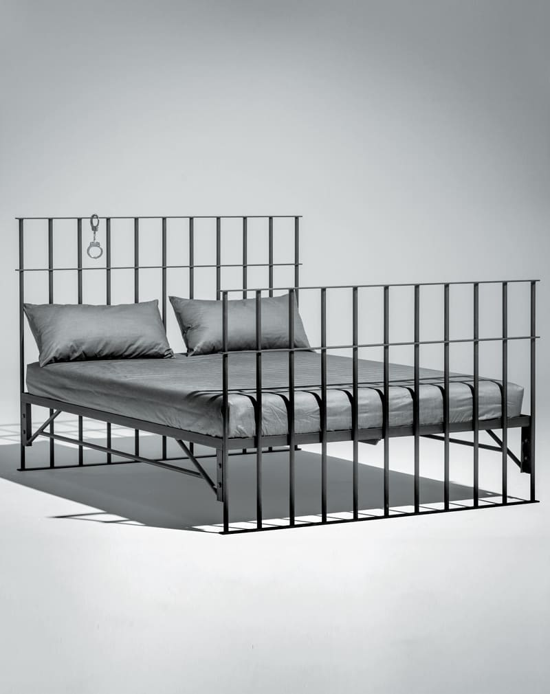 Bed_reshetka_black5