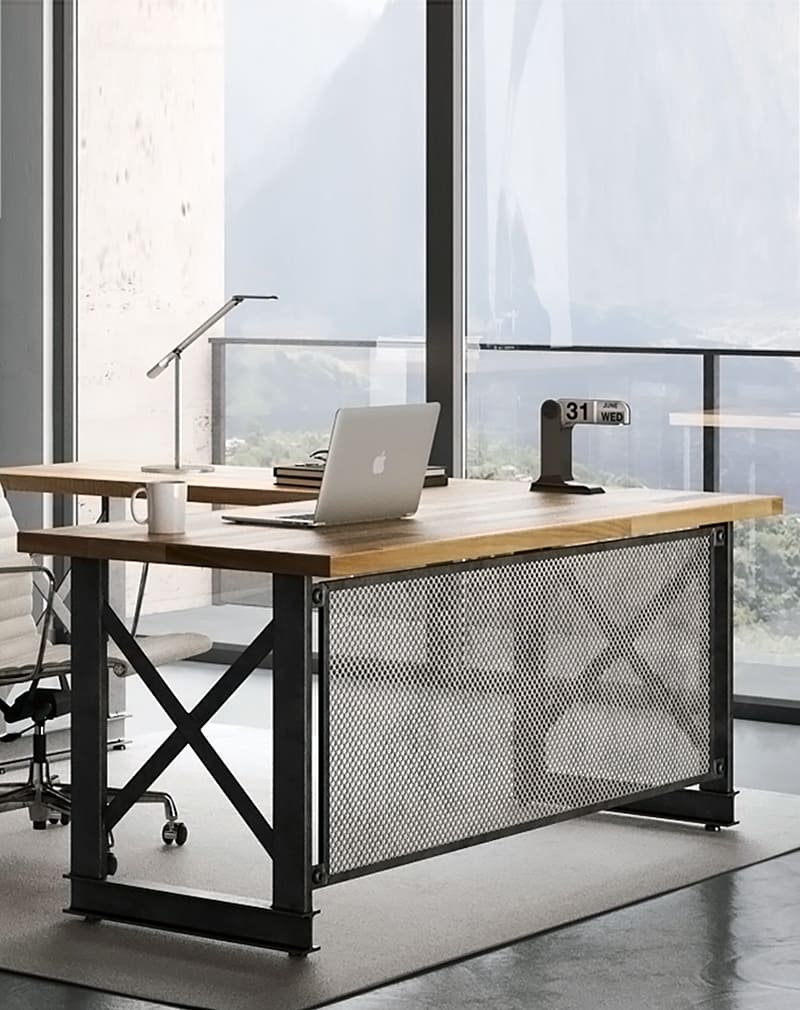 Braden_desk4
