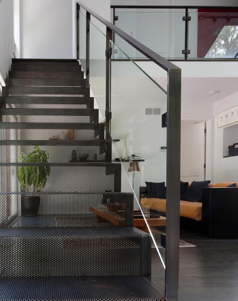 Glass_M_rail_2