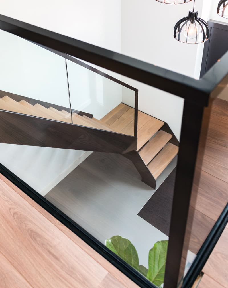 Steklo_B_railing_2