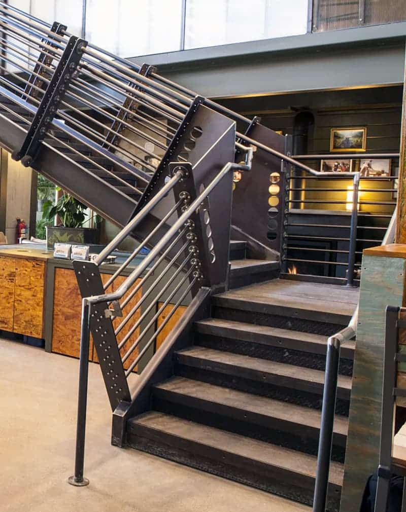Submarine_stair_2
