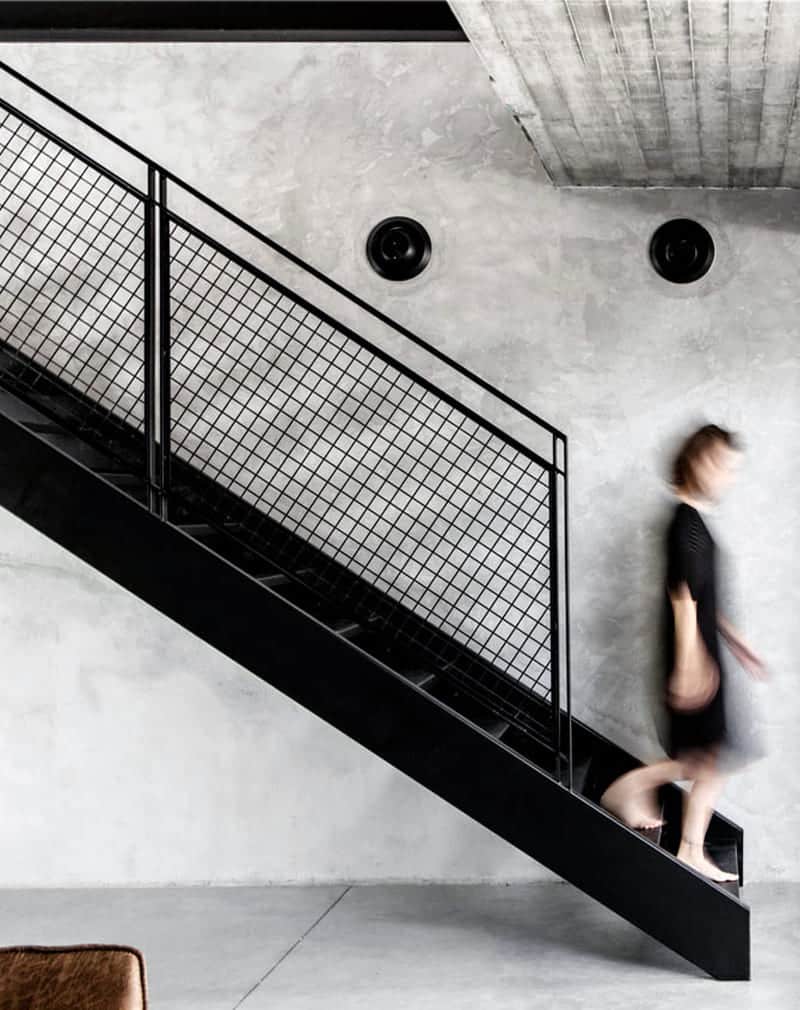 Yach_stair_2
