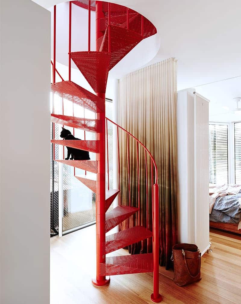 perforated-vintovaya-red-5